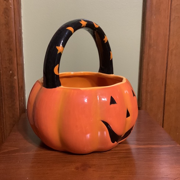 HALLOWEEN 🎃- Breakable Pumpkin Basket - Picture 2 of 7
